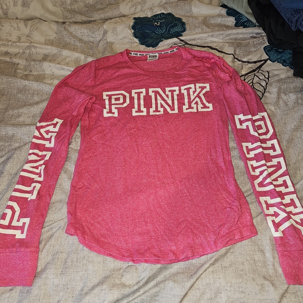 VS PINK long sleeve shirt